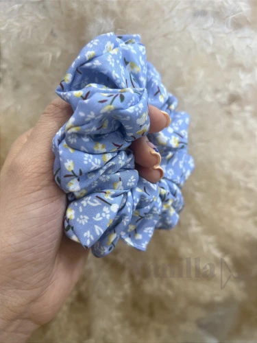 GUMKA WISKOZOWA SCRUNCHIE KWIATUSZKI BŁĘKIT CYTRYNA