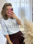 BLUZKA SATYNOWA Z WISKOZY Z KRÓTKIM RĘKAWEM BŁĘKIT