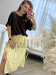BAWEŁNIANY T-SHIRT OVERSIZE  Z PODWIJANYM RĘKAWEM CZEKOLADA