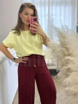 BAWEŁNIANY T-SHIRT OVERSIZE  Z PODWIJANYM RĘKAWEM BANAN