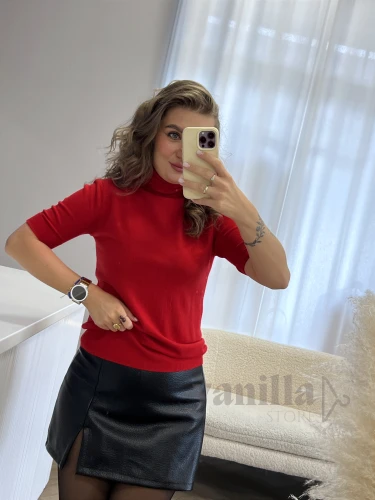 DZIANINOWY GOLF Z KRÓTKIM RĘKAWEM RUBINOWA CZERWIEŃ