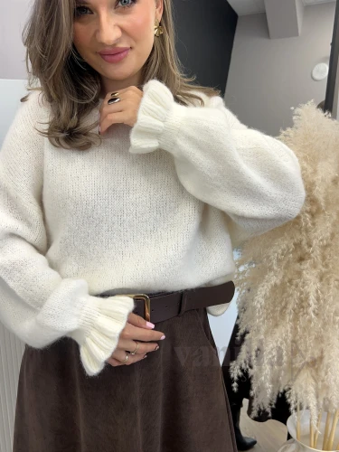 SWETER BABY ALPAKA Z FALBANKĄ NA RĘKAWIE ŚMIETANA